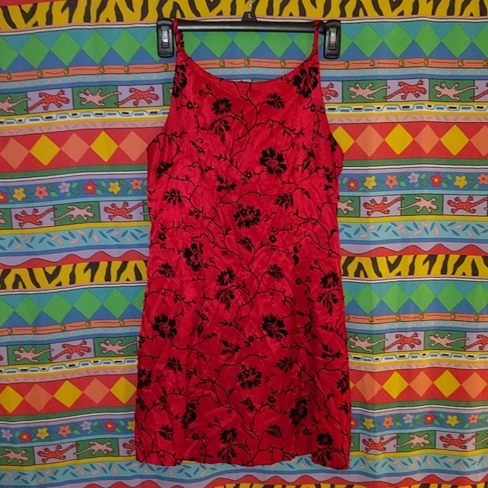 Mini Red dress w/black velvet flowers